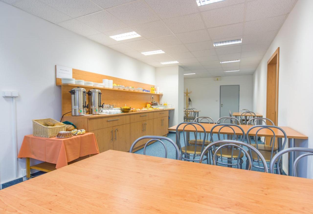 Hotel Arnost Garni Pardubice Ngoại thất bức ảnh